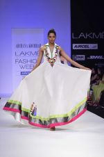 Model walk the ramp for Archana Kocchar Show at lakme fashion week 2012 Day 5 in Grand Hyatt, Mumbai on 6th March 2012 (40).JPG